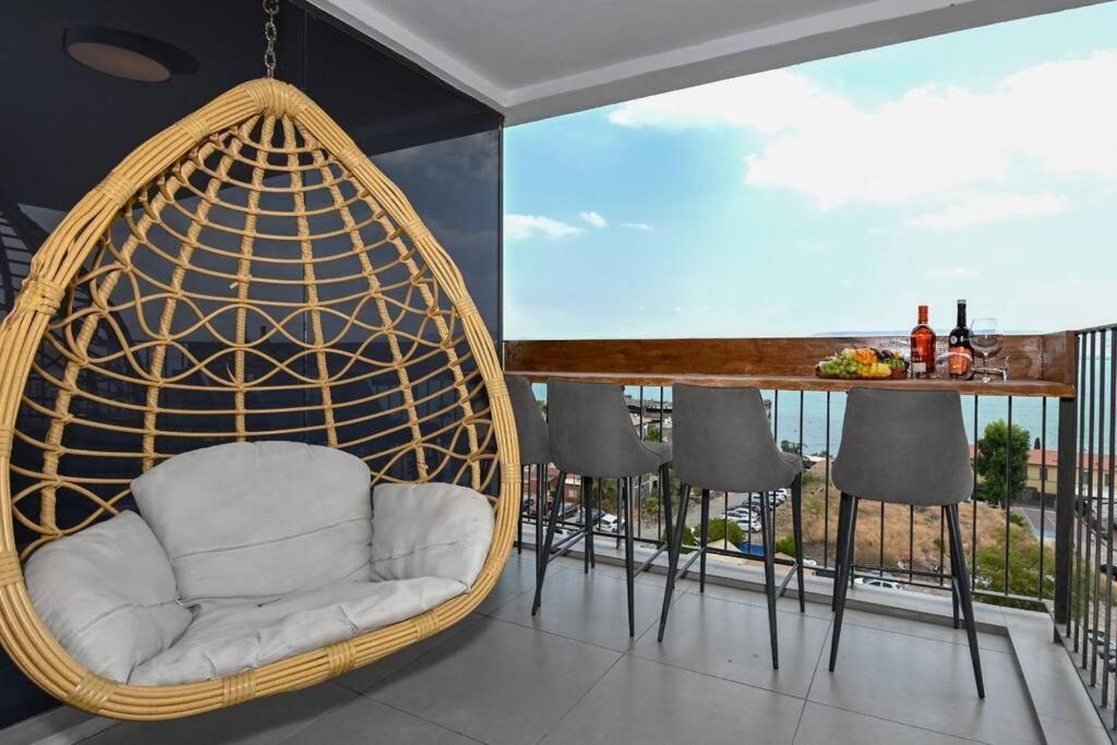 L.T.D- My View. 2 Bedroom Apartment By The Lake. Тиверіада Екстер'єр фото
