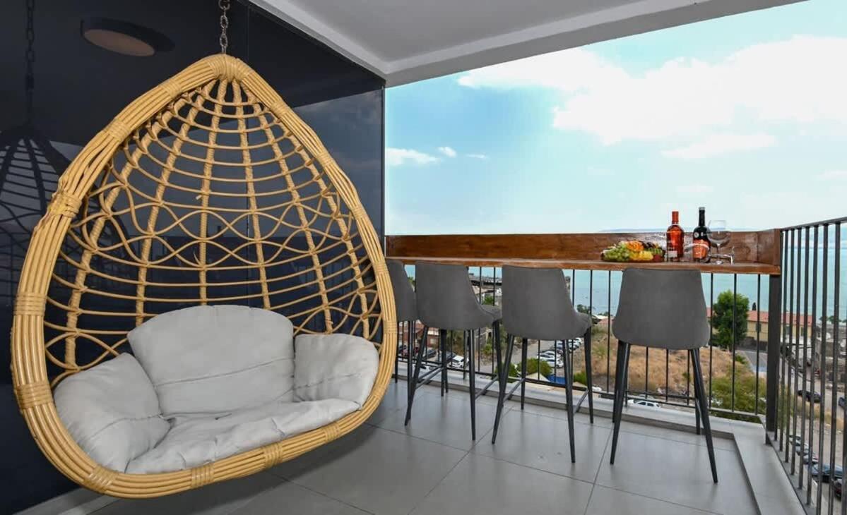 L.T.D- My View. 2 Bedroom Apartment By The Lake. Тиверіада Екстер'єр фото